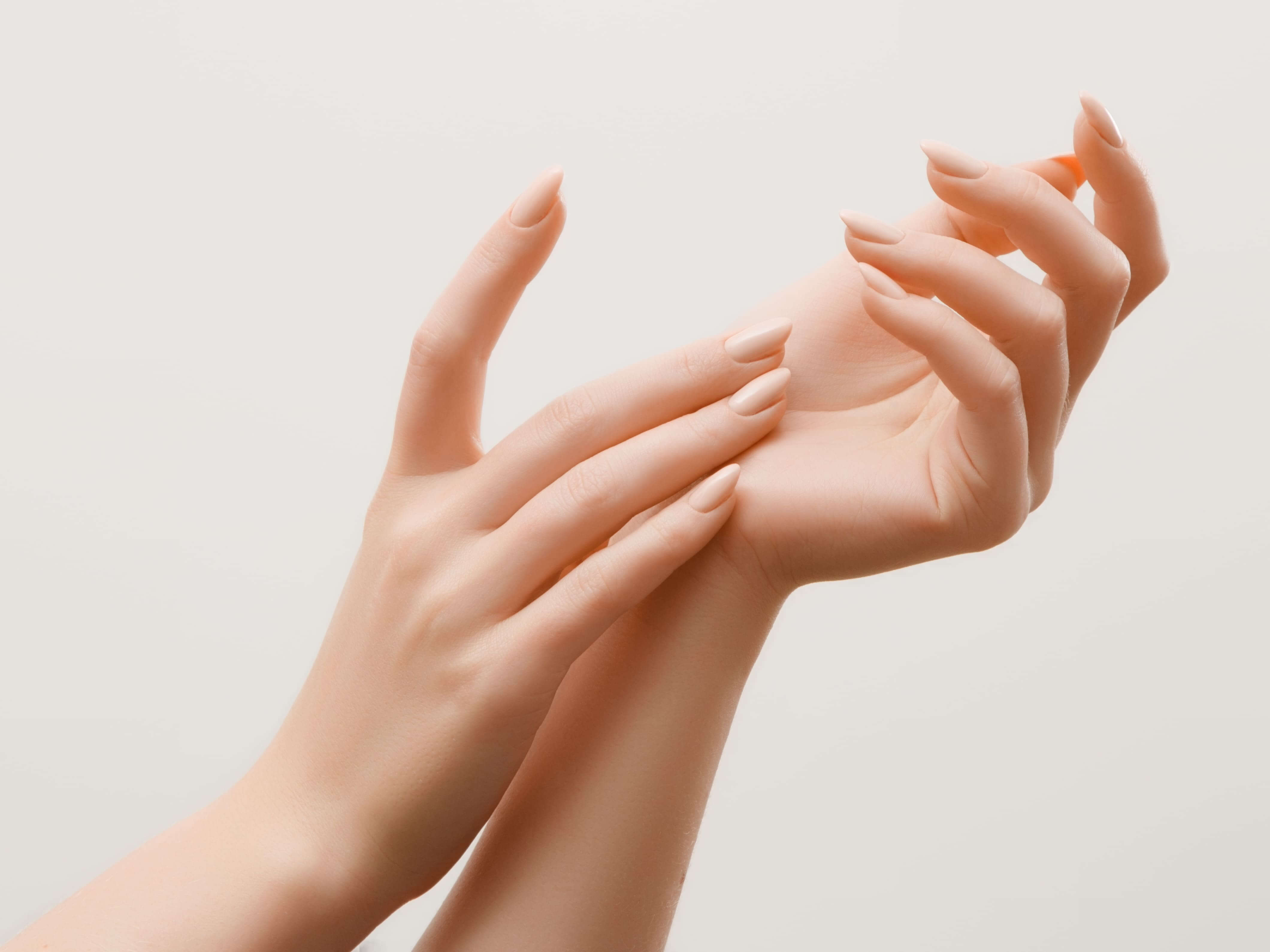 Антивозрастной уход за кожей рук