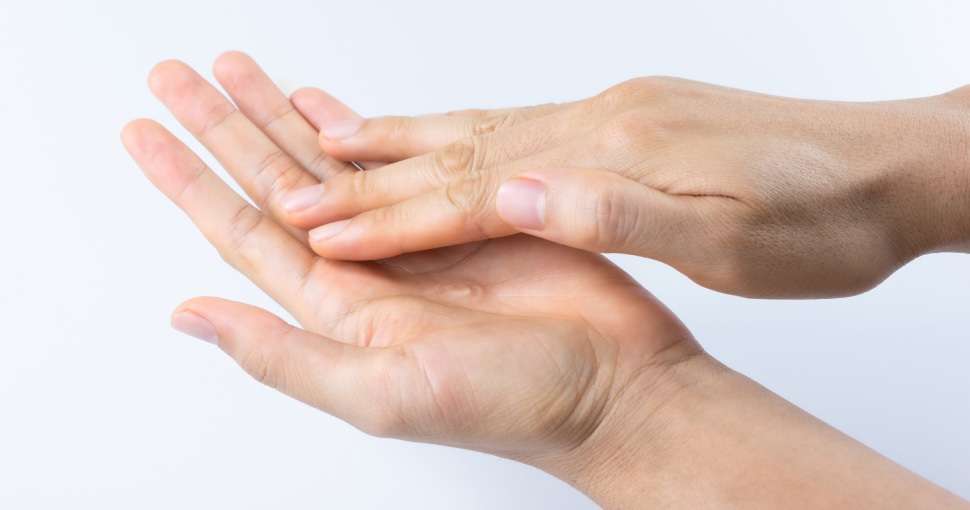антивозрастной уход за кожей рук